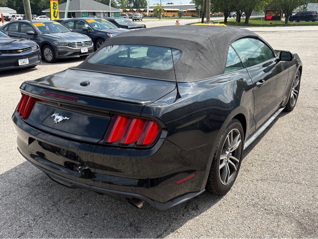 2017 Ford Mustang Image 5