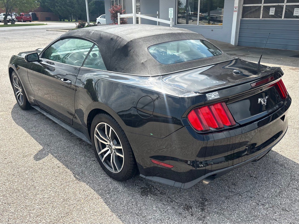 2017 Ford Mustang Image 7