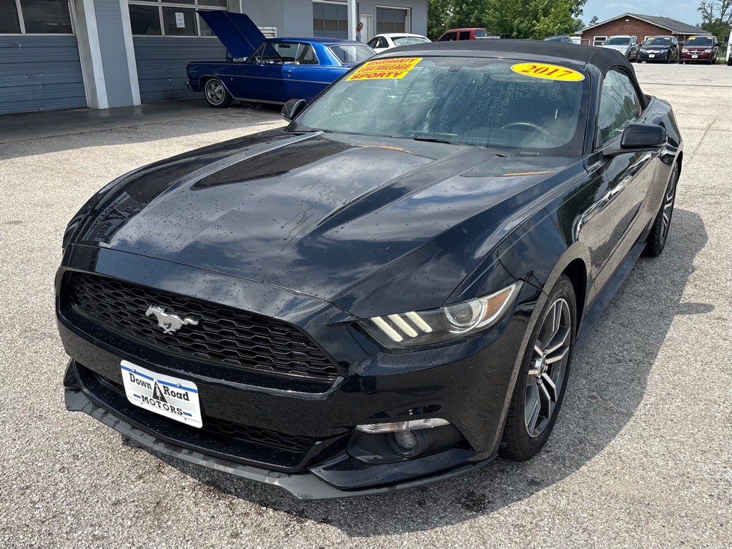 2017 Ford Mustang Image 8