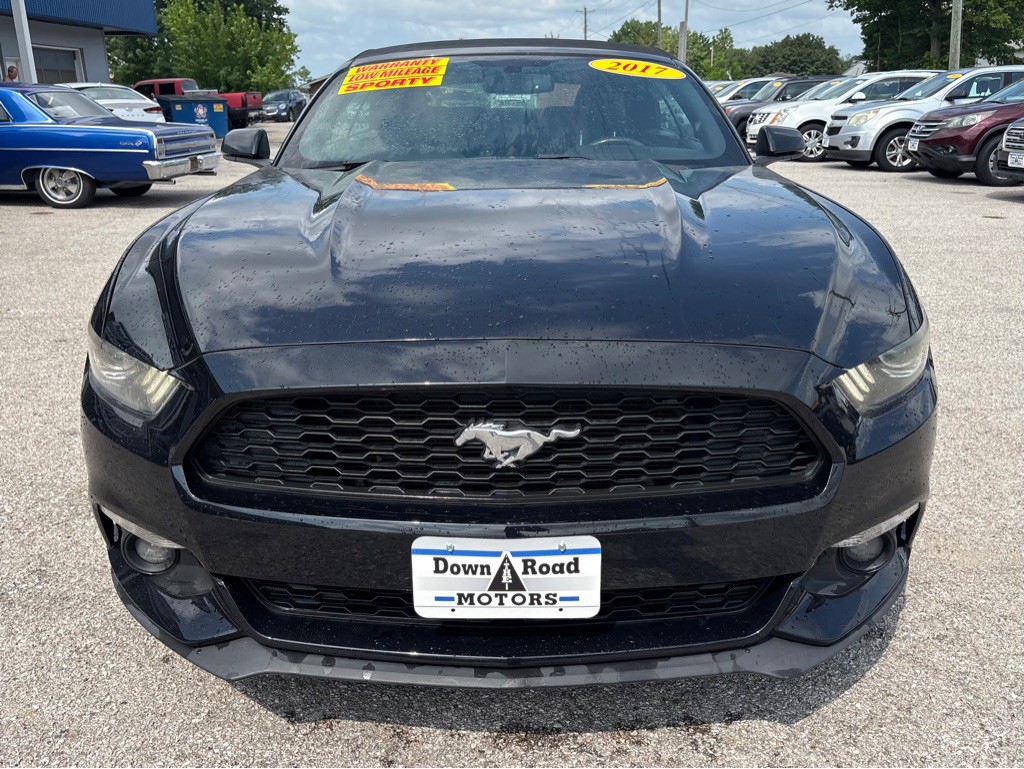 2017 Ford Mustang Image 9