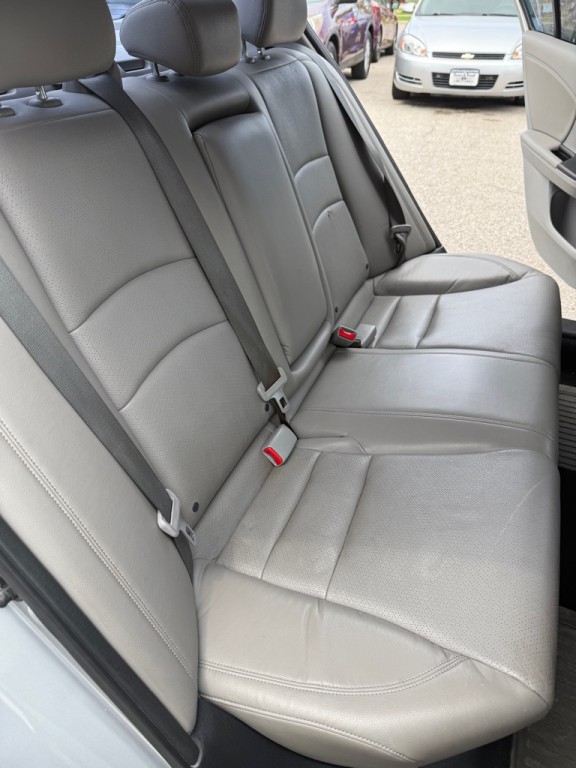 2014 Honda Accord Image 12