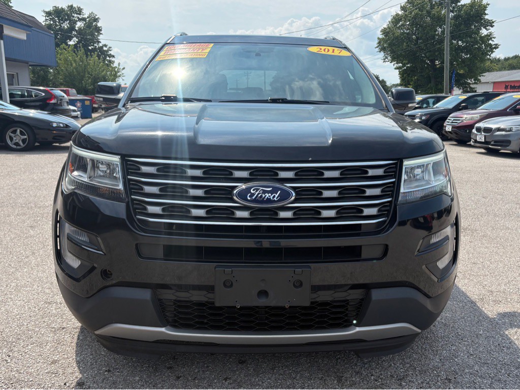 2017 Ford Explorer Image 8