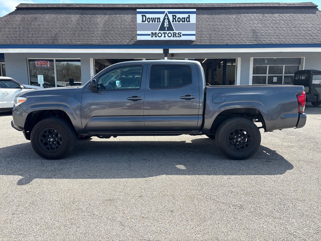 2023 Toyota Tacoma Image 2