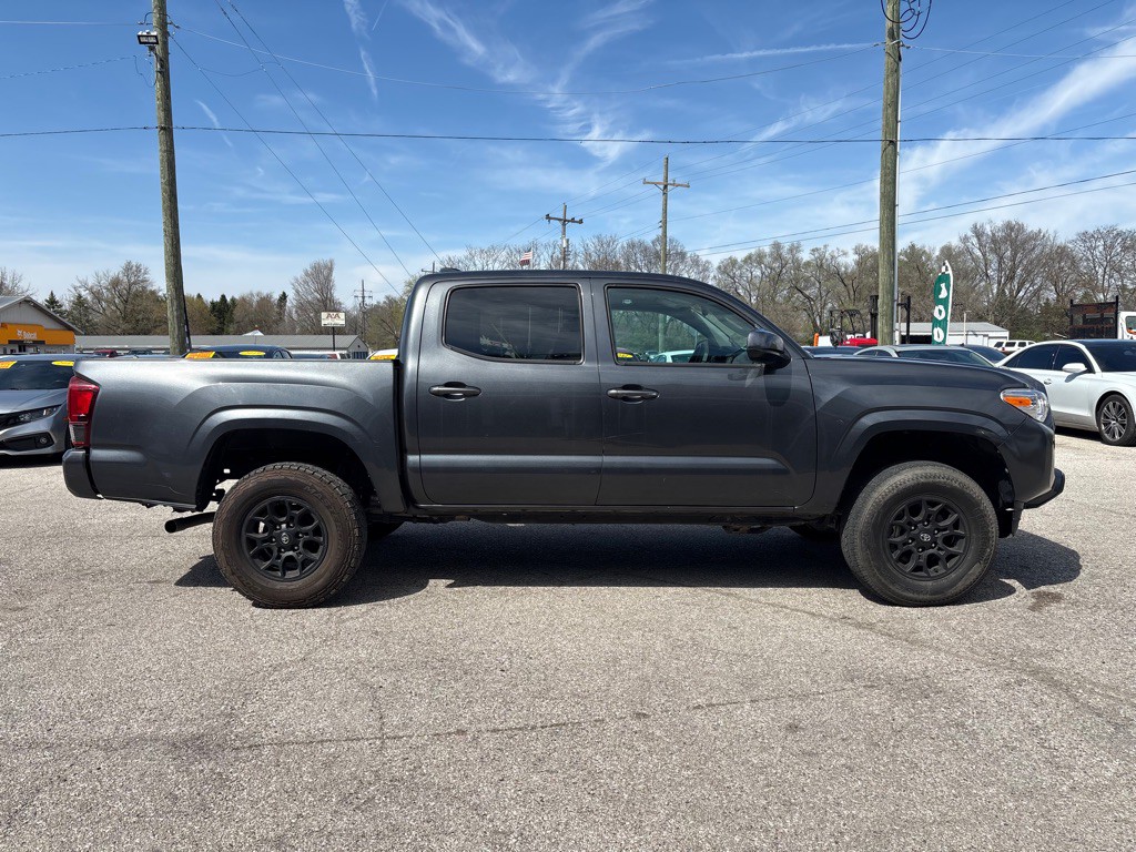 2023 Toyota Tacoma Image 3