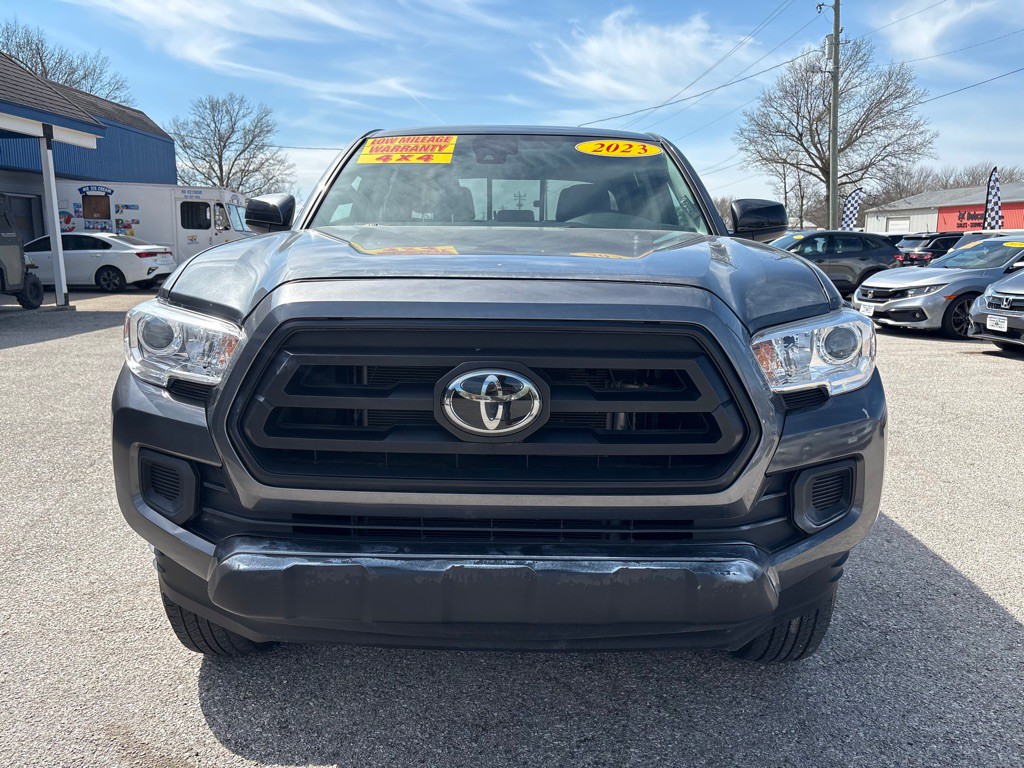 2023 Toyota Tacoma Image 8