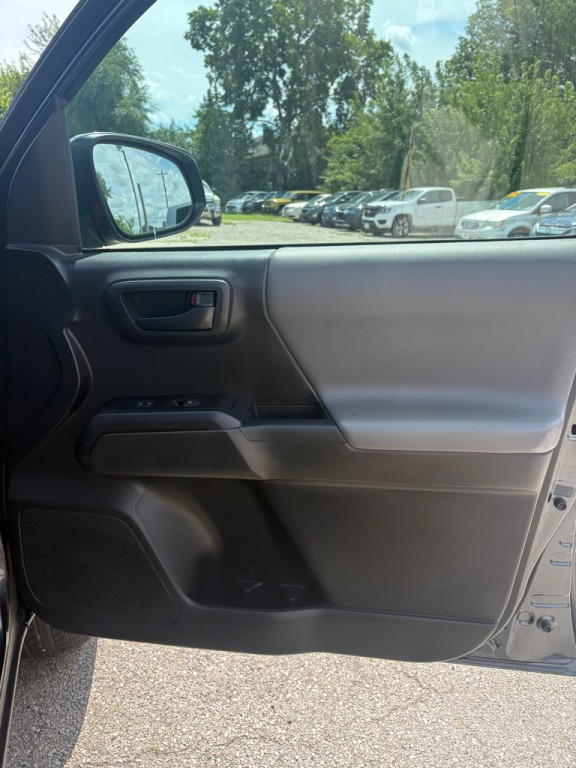 2023 Toyota Tacoma Image 15