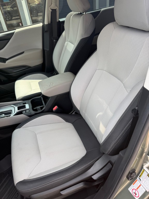 2020 Subaru Forester Image 9