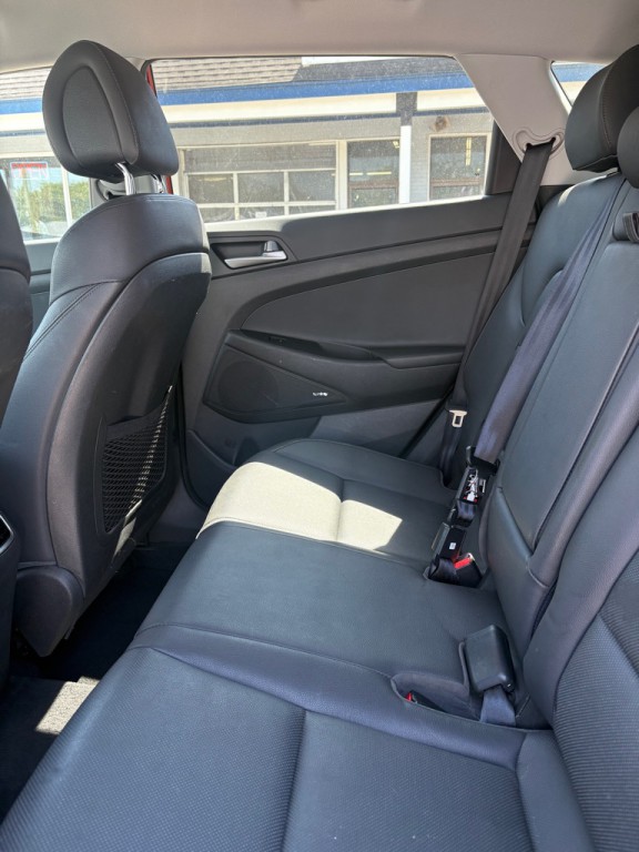 2017 Hyundai Tucson Image 11