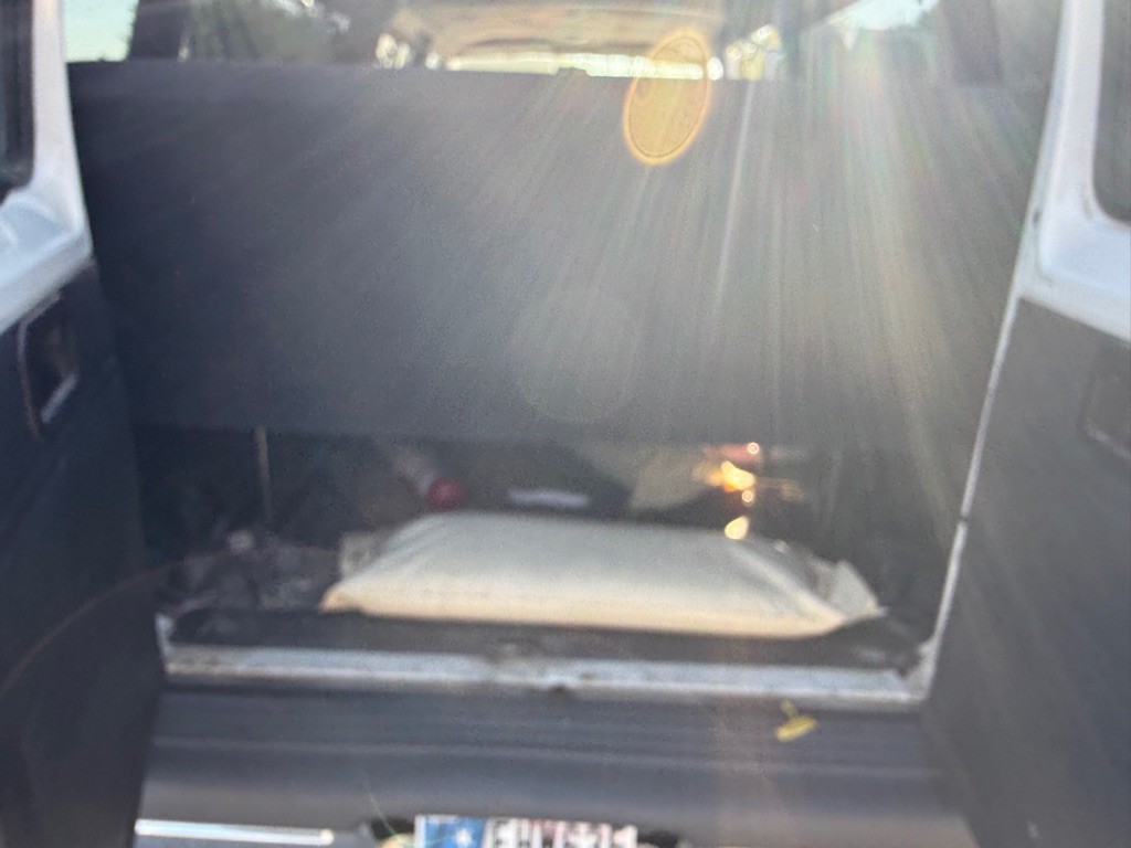 2002 Dodge Ram Van Image 14