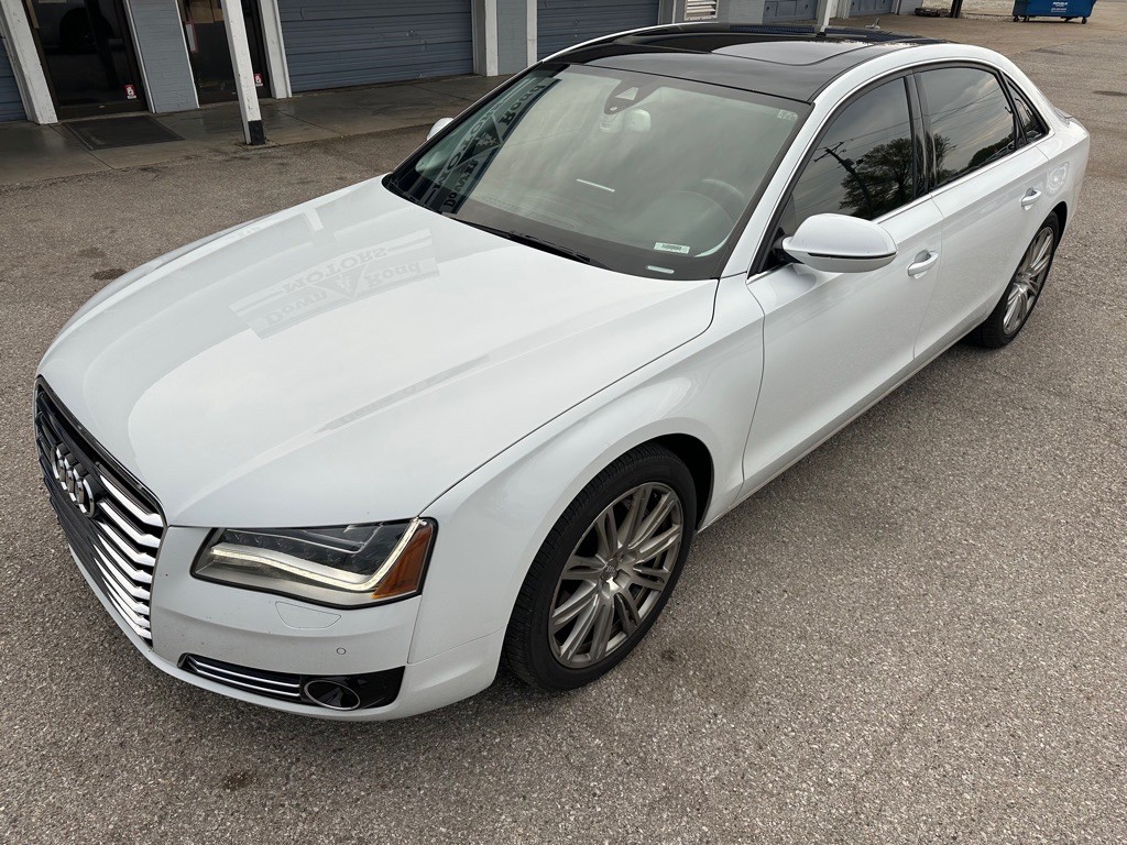 2014 Audi A8 Image 8