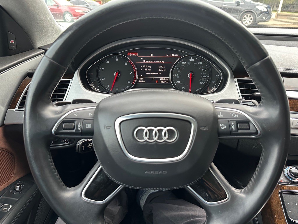 2014 Audi A8 Image 28