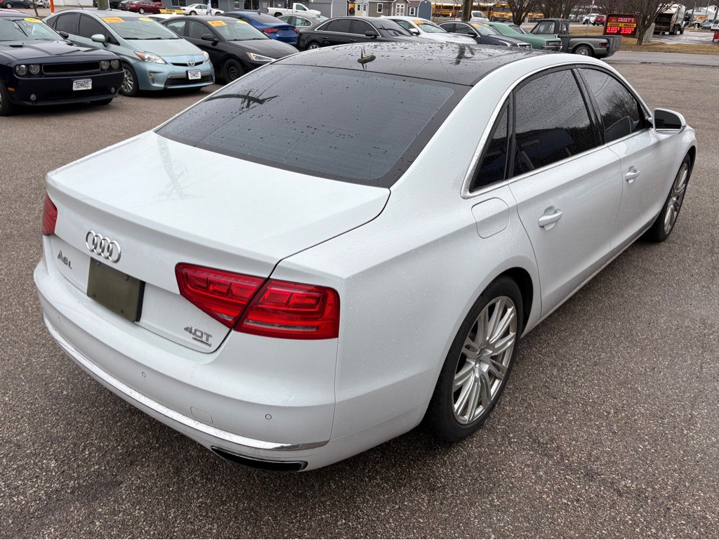 2014 Audi A8 Image 43