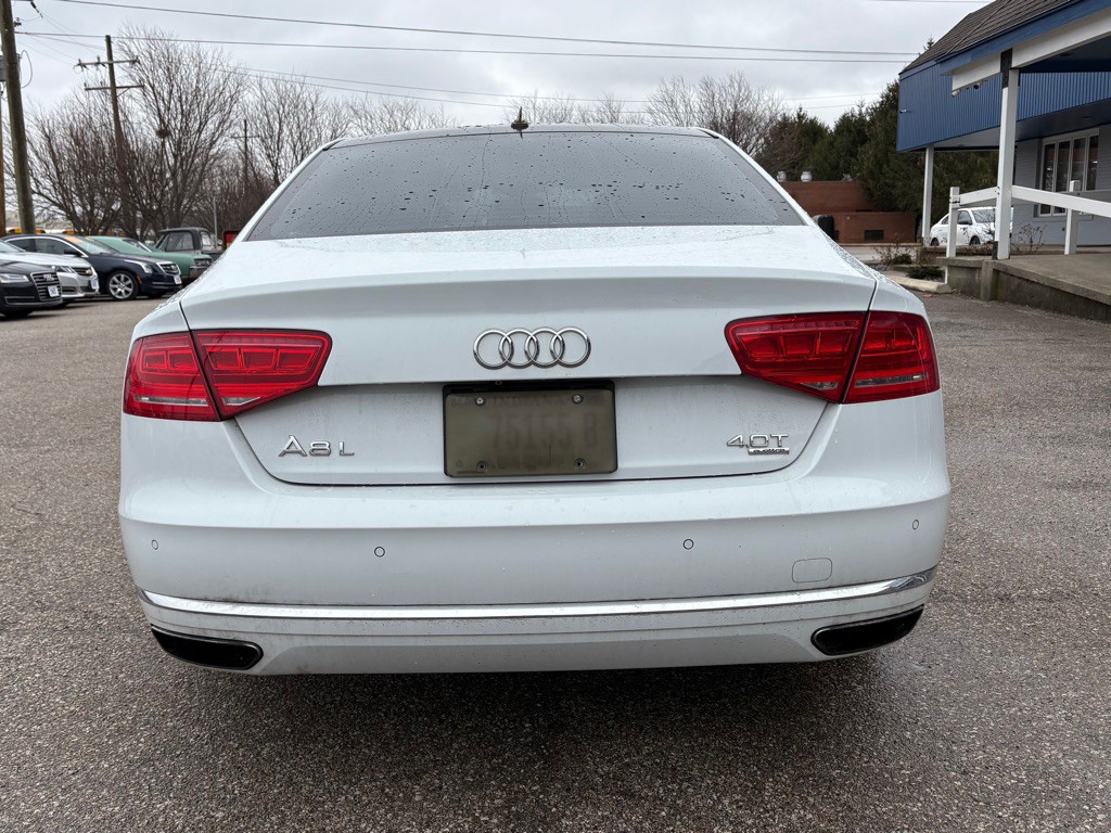 2014 Audi A8 Image 44