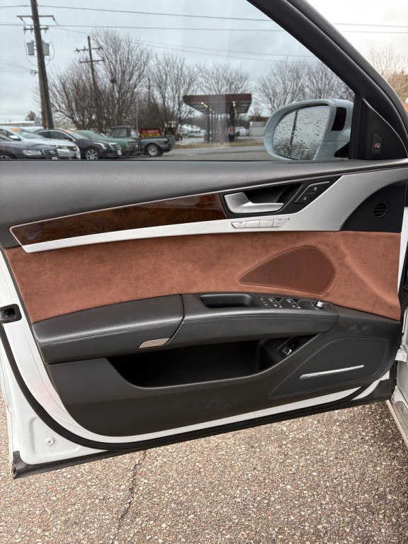 2014 Audi A8 Image 47