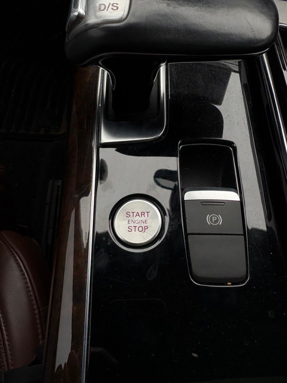 2014 Audi A8 Image 55