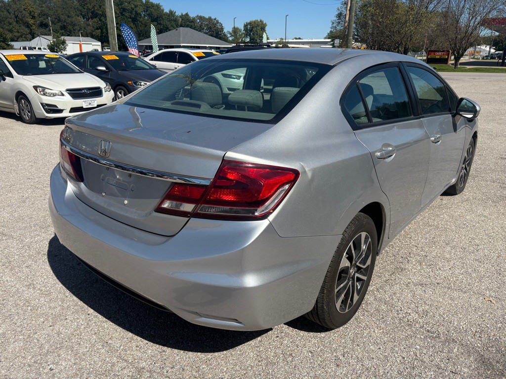 2015 Honda Civic Image 4