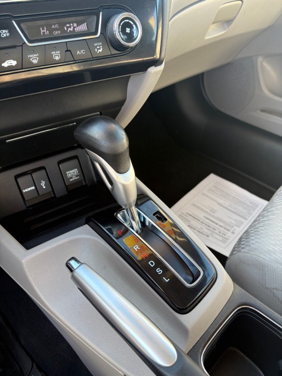 2015 Honda Civic Image 20