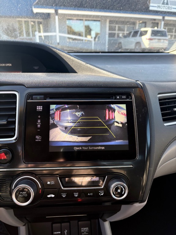 2015 Honda Civic Image 21