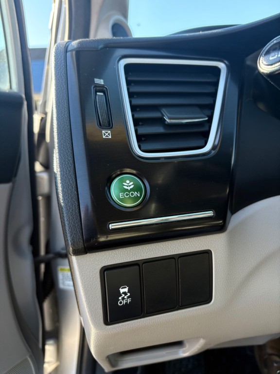 2015 Honda Civic Image 23