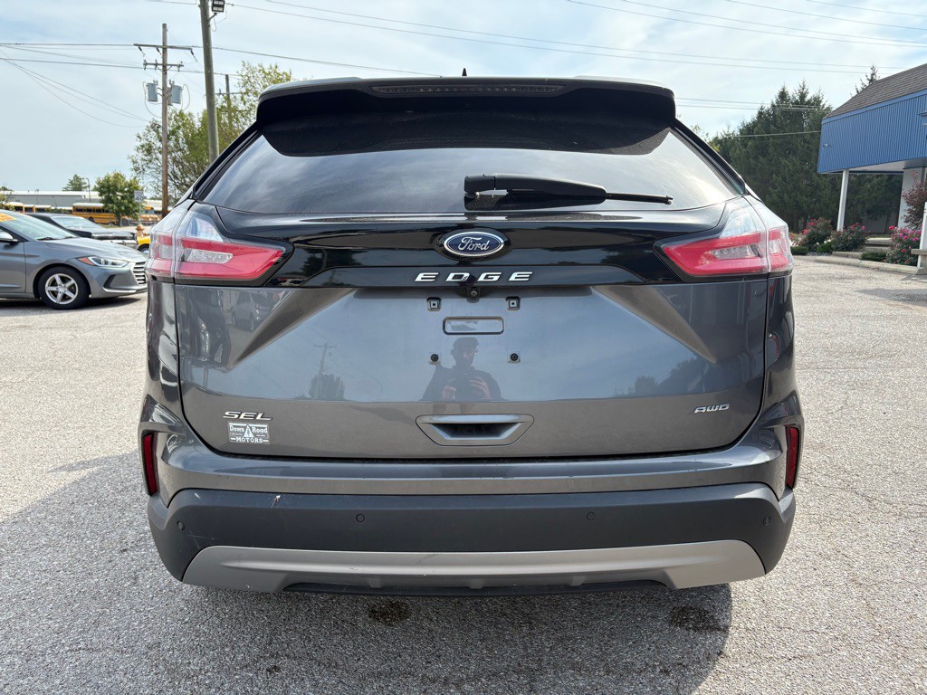 2022 Ford Edge Image 5