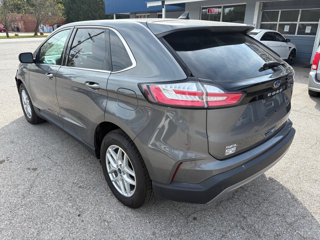 2022 Ford Edge Image 6