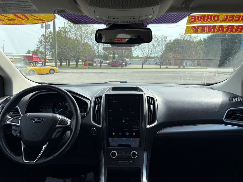 2022 Ford Edge Image 13