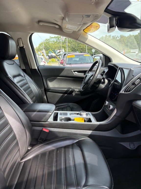 2022 Ford Edge Image 14