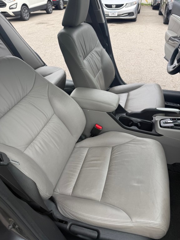2015 Honda Civic Image 15