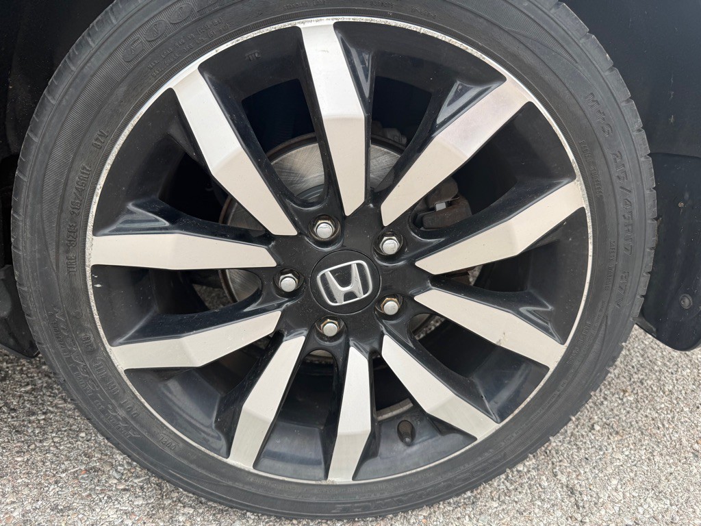 2015 Honda Civic Image 16
