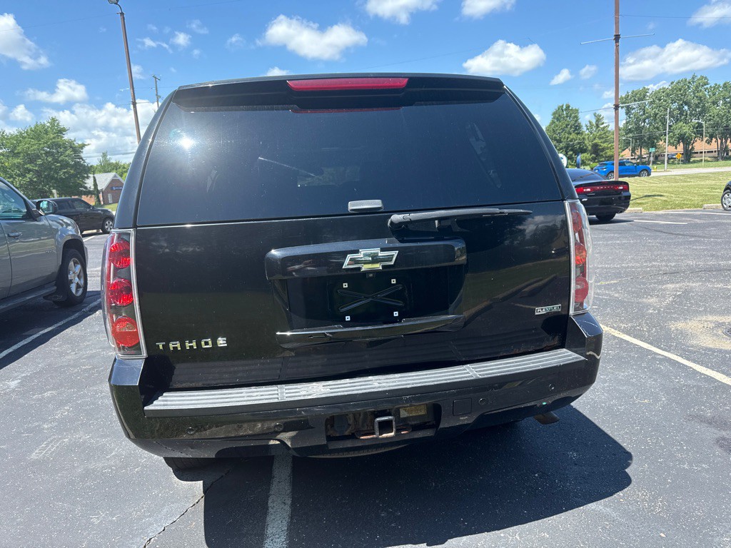 2010 Chevrolet Tahoe Image 3