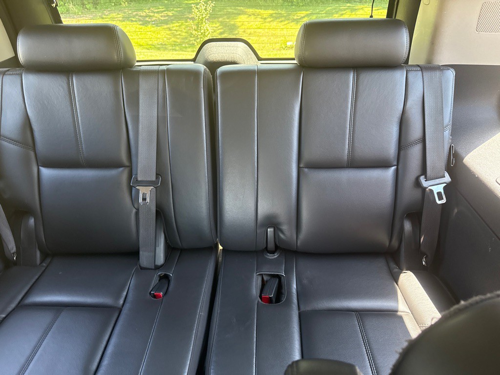2010 Chevrolet Tahoe Image 13