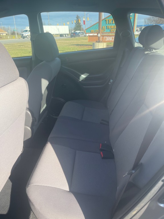 2007 Pontiac Vibe Image 9