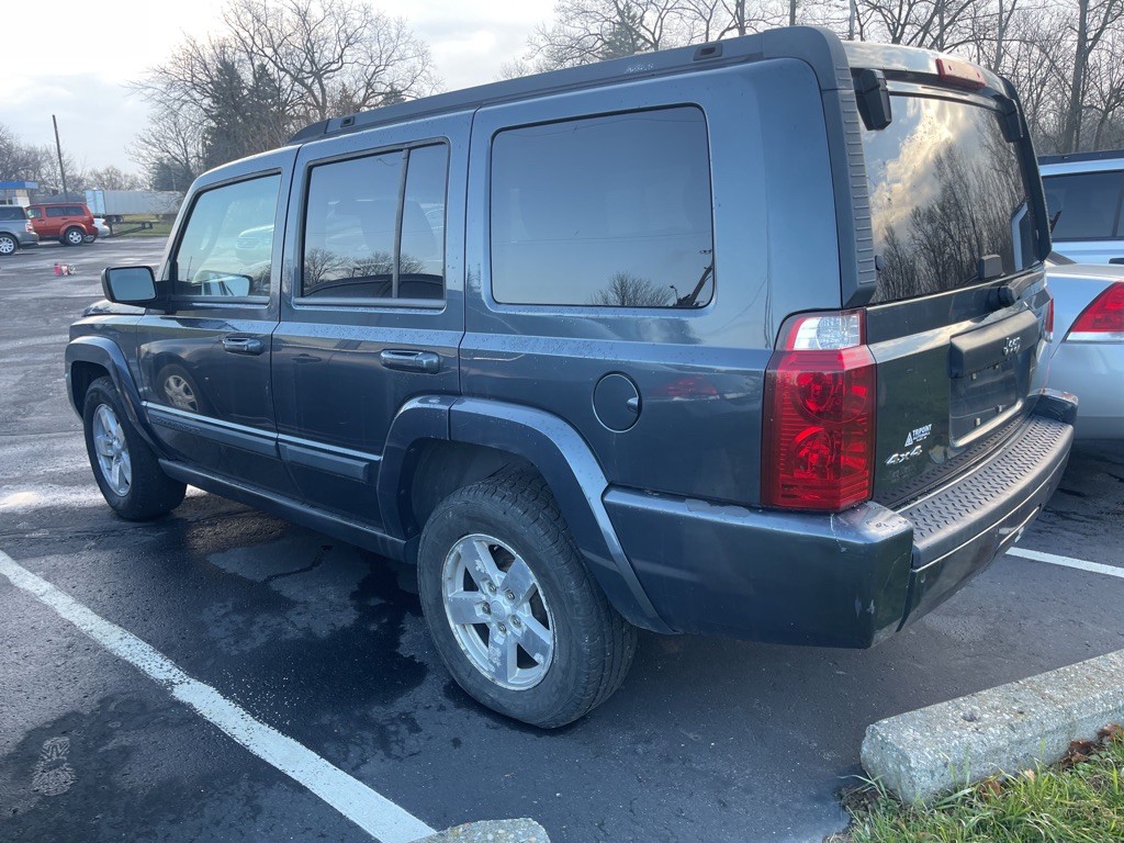 2008 Jeep Commander Image 4
