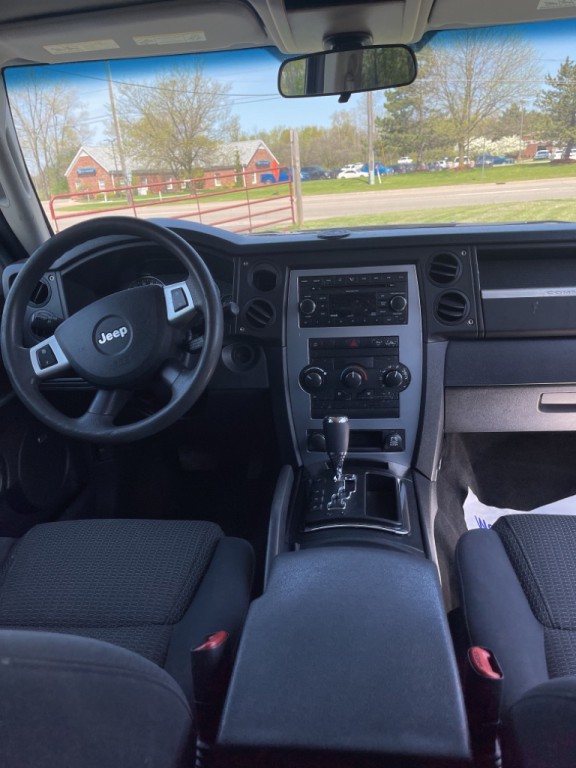 2008 Jeep Commander Image 19