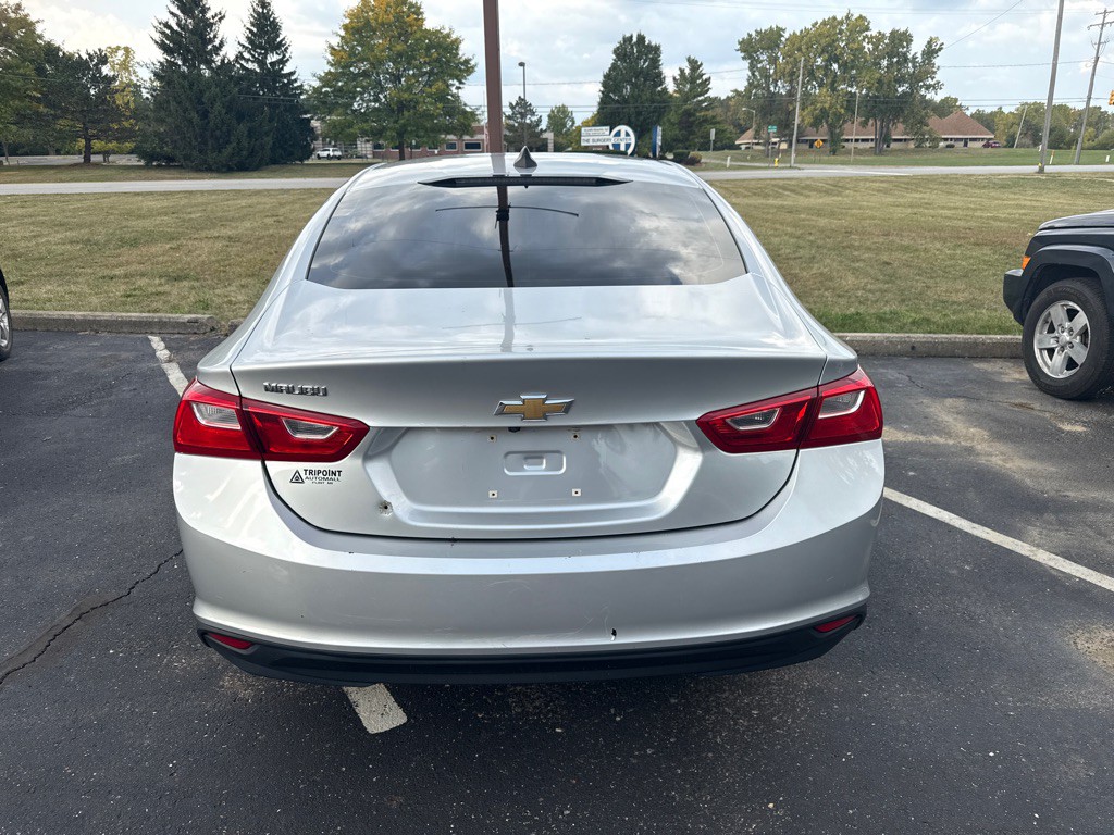 2017 Chevrolet Malibu Image 6
