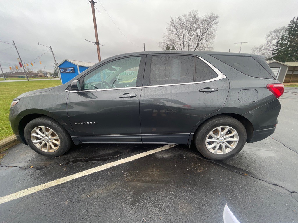 2018 Chevrolet Equinox Image 2