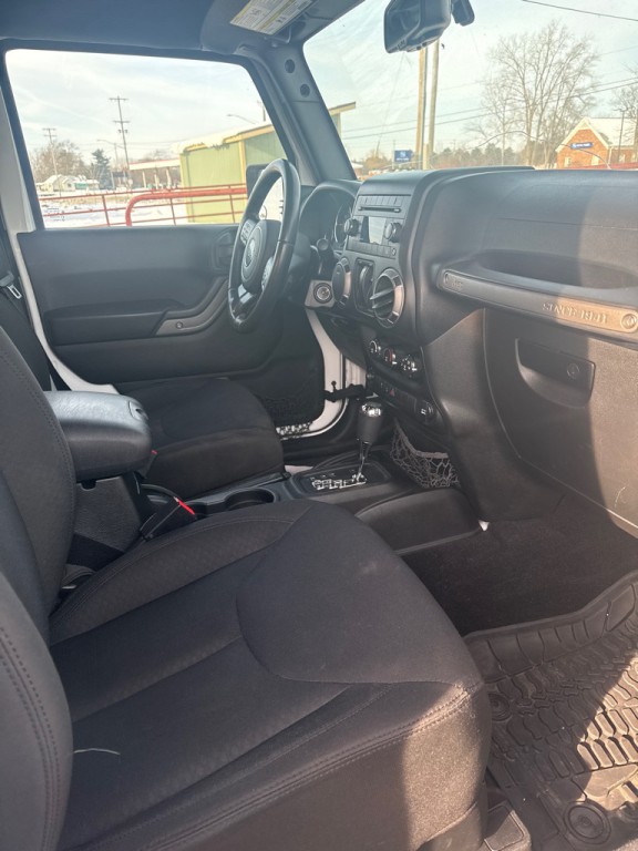 2015 Jeep Wrangler Image 7