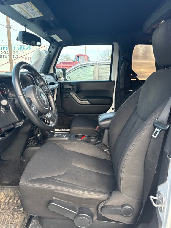 2015 Jeep Wrangler Image 22
