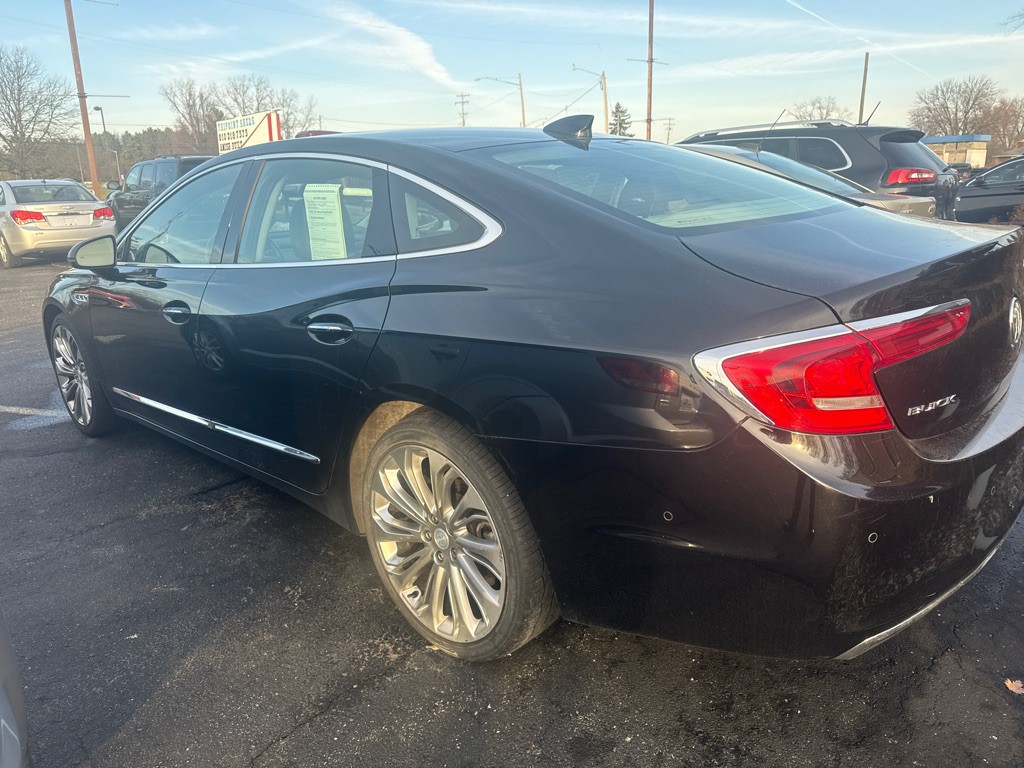 2017 Buick Lacrosse Image 2