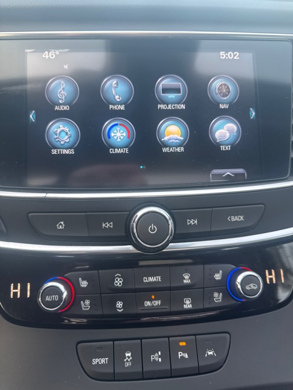 2017 Buick Lacrosse Image 8