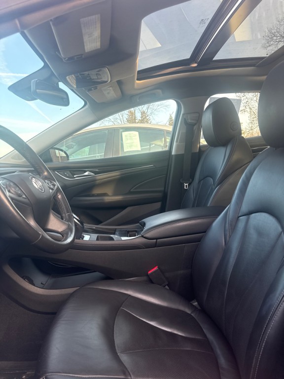 2017 Buick Lacrosse Image 10