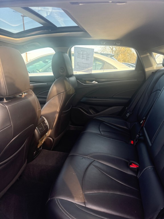 2017 Buick Lacrosse Image 12