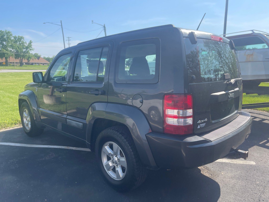 2010 Jeep Liberty Image 3