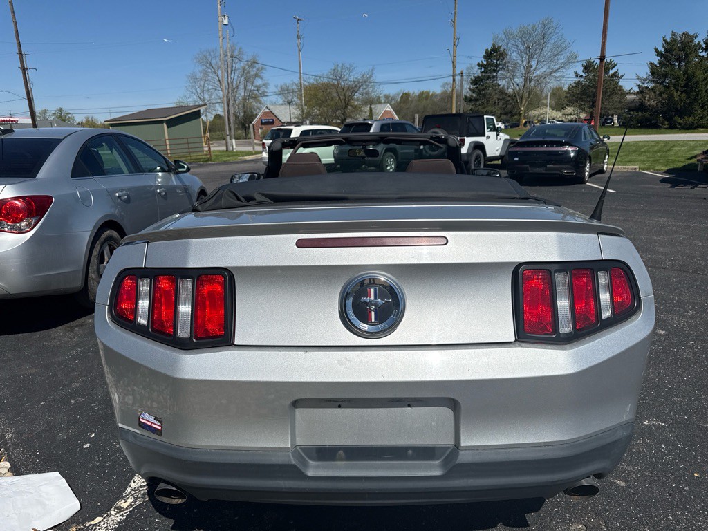 2012 Ford Mustang Image 5