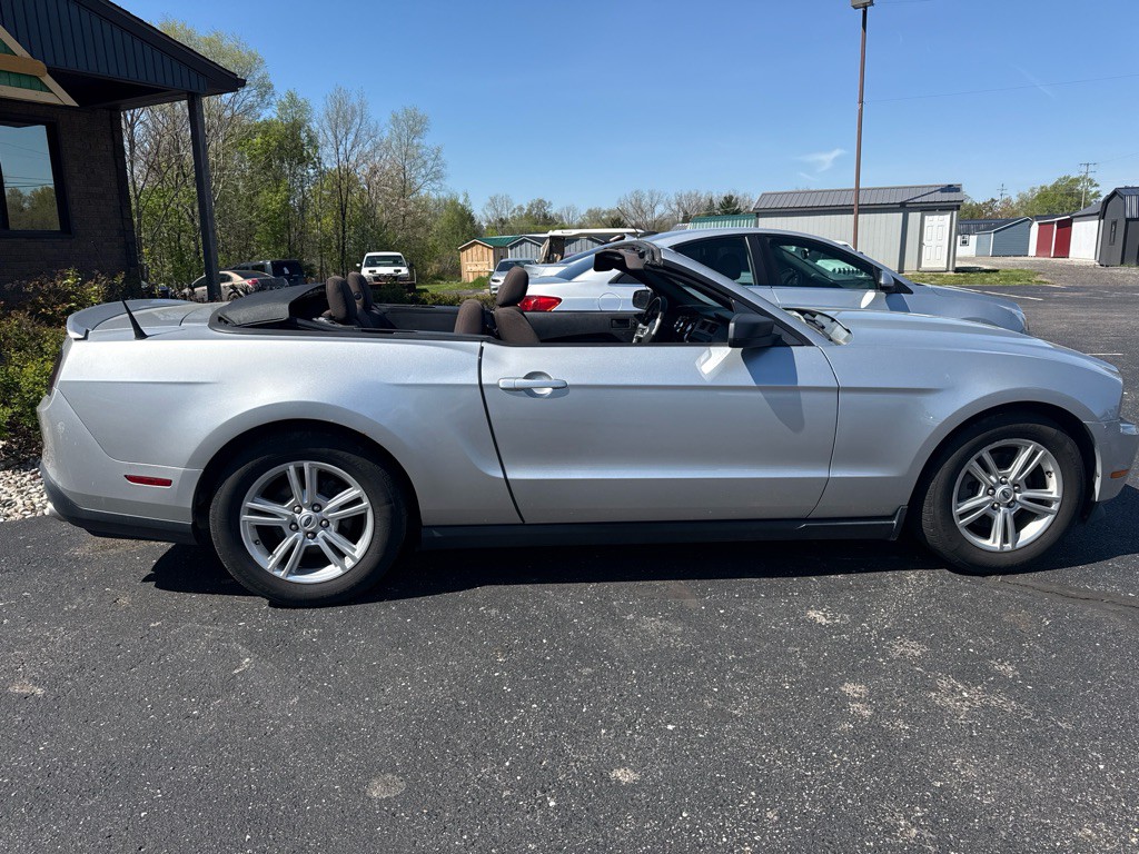 2012 Ford Mustang Image 7