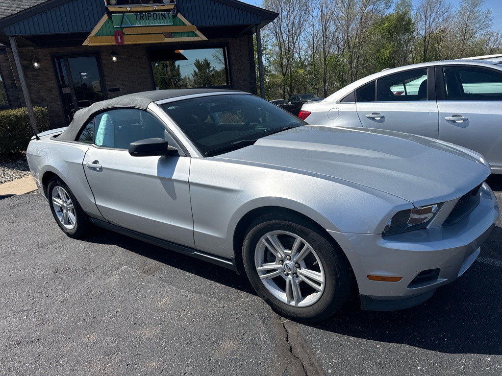 2012 Ford Mustang Image 15