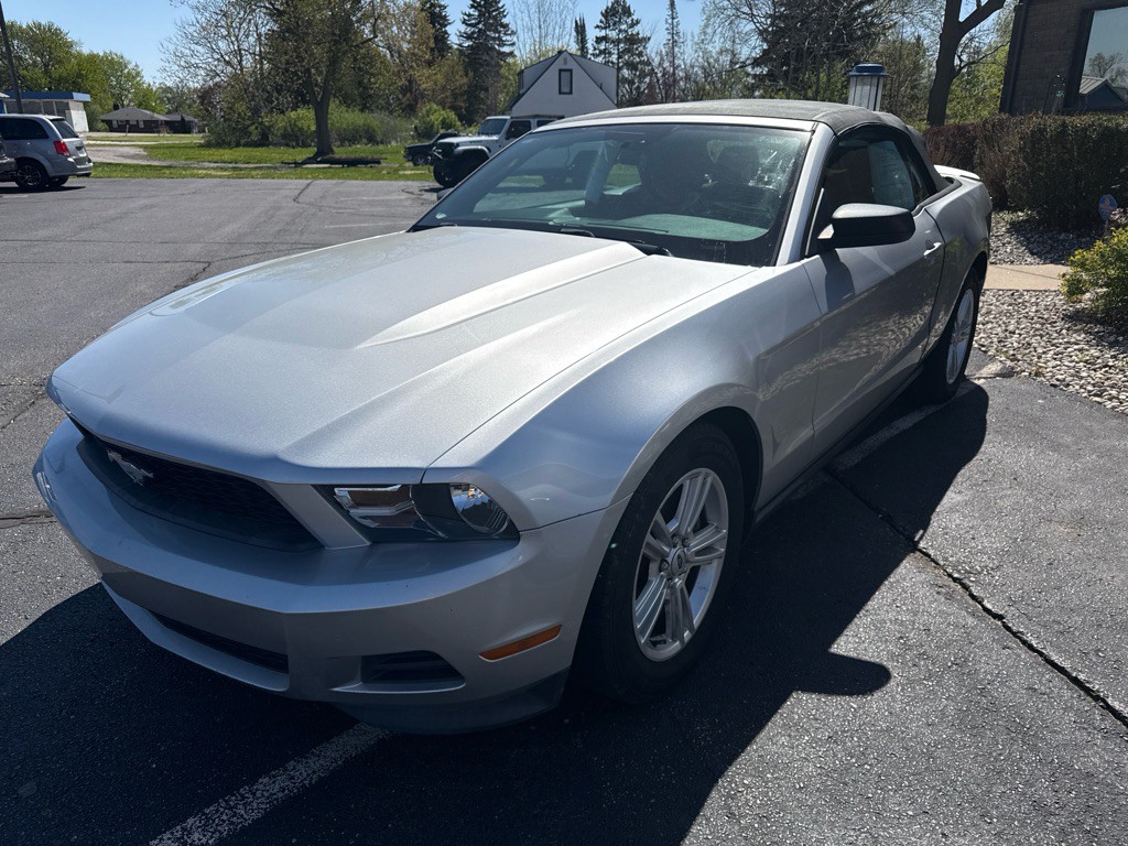 2012 Ford Mustang Image 17