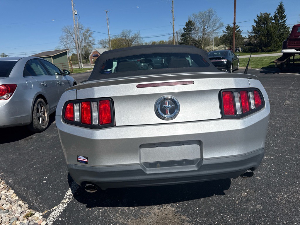 2012 Ford Mustang Image 19