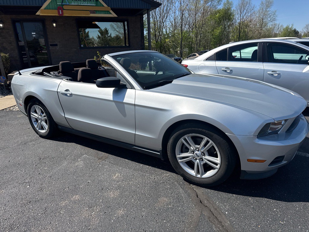 2012 Ford Mustang Image 20