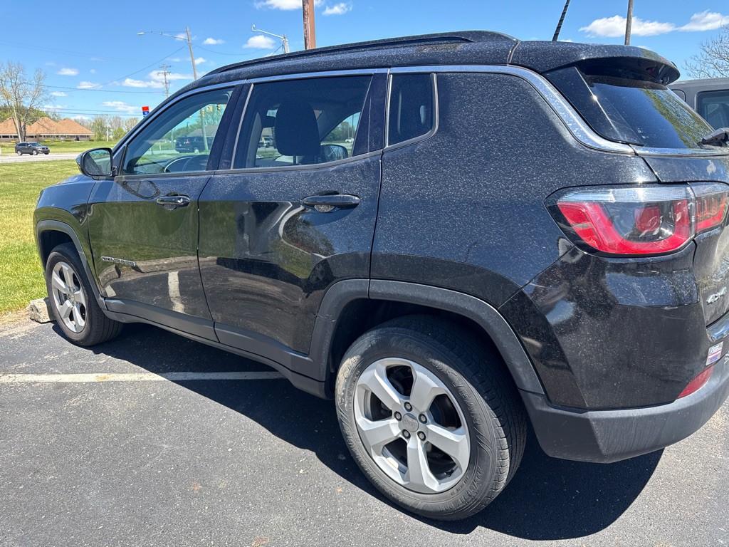 2018 Jeep Compass Image 2